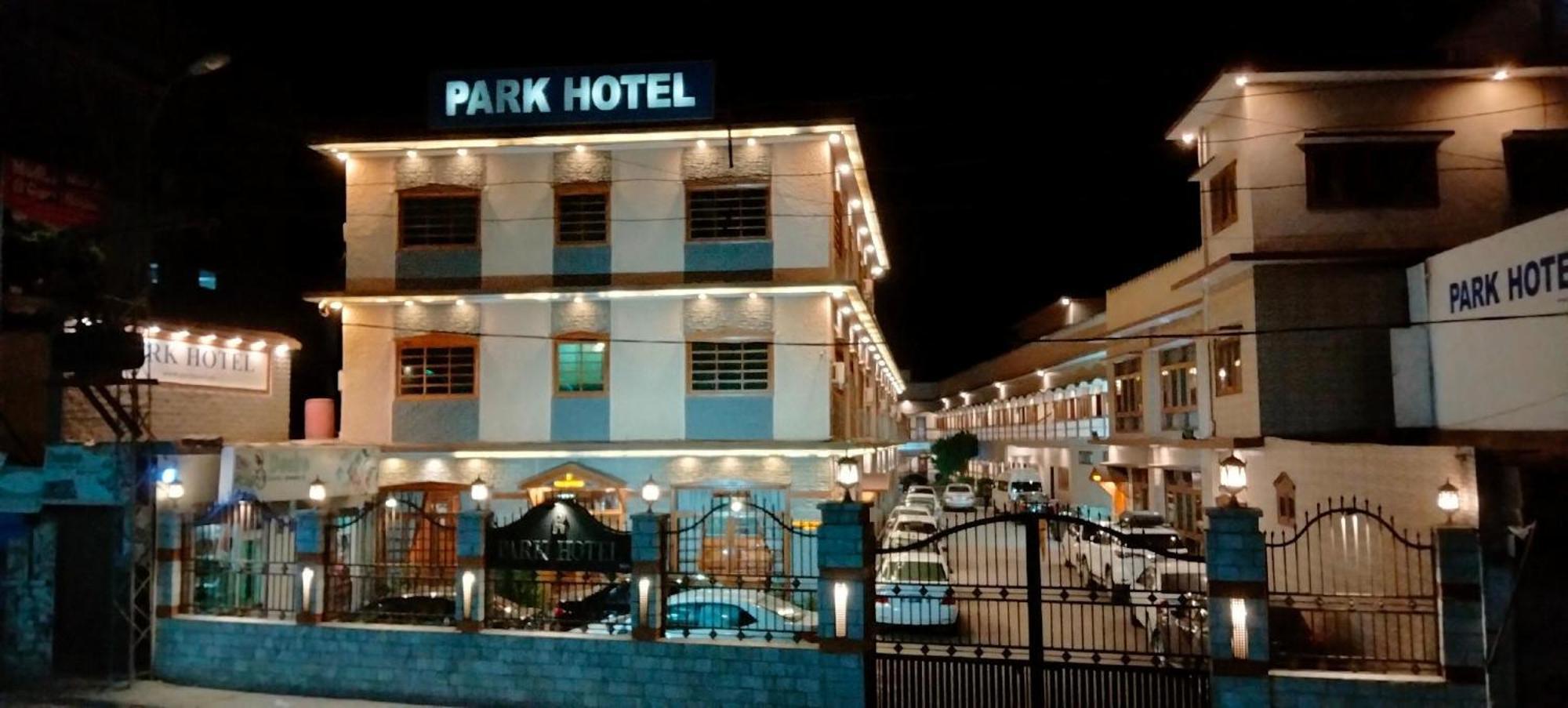 Park Hotel Gilgit Exterior photo